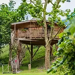 Logis Andreinia & 3* Esterençuby