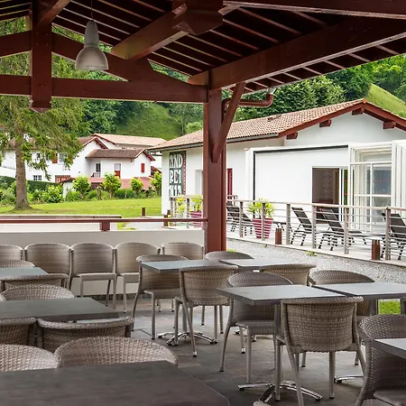 호텔 Logis Andreinia & 2*