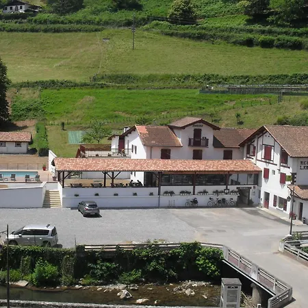 Logis Andreinia&cabanes Hotel
