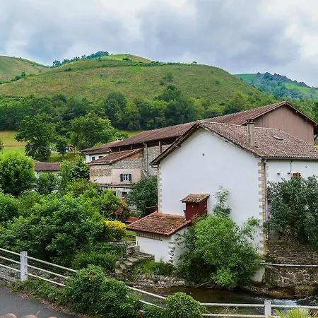 Logis Andreinia & 3* Esterençuby