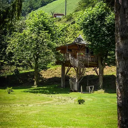 Logis Andreinia & 호텔 Esterençuby