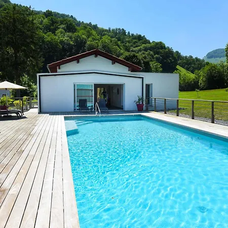 Logis Andreinia & Otel Esterençuby