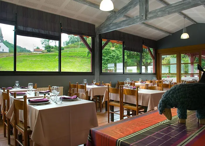 Hotel Logis Andreinia & Esterençuby