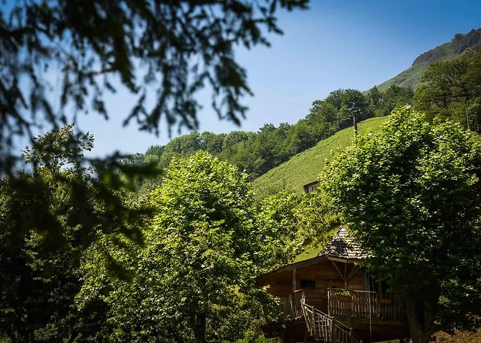 Logis Andreinia & Esterençuby